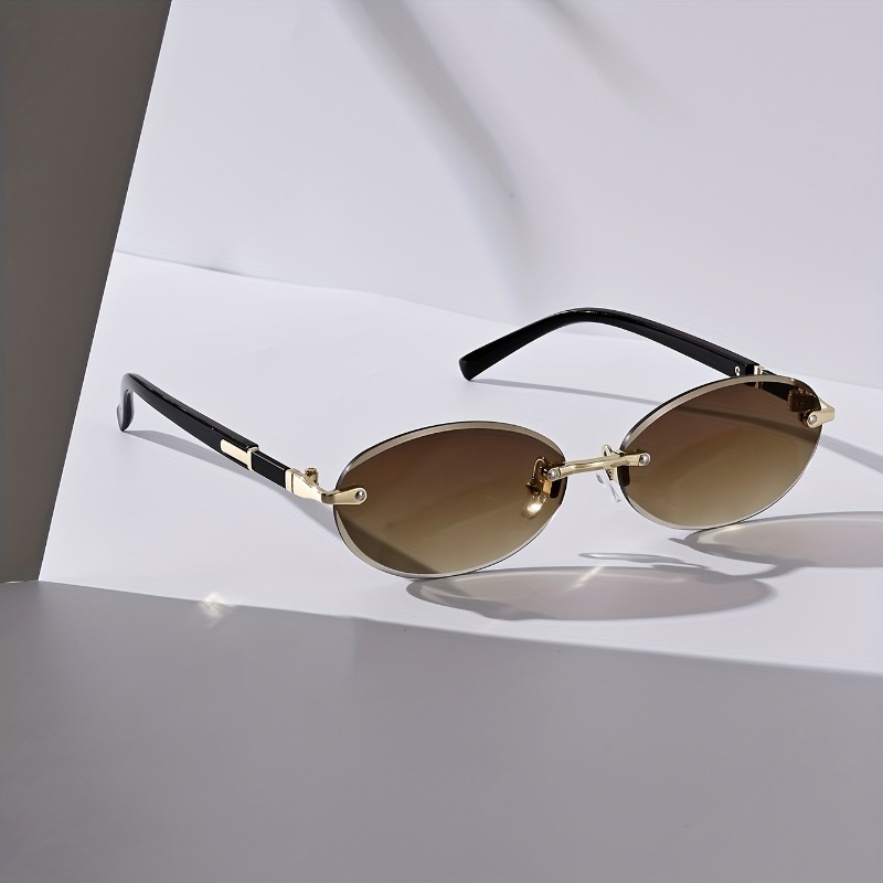 Sexy Small Oval Punk Sunglasse - Metal Photo Panel avis et prix